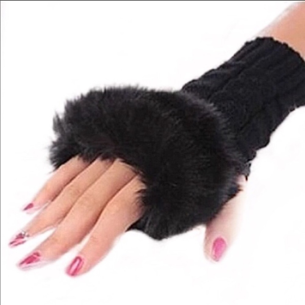 NEW Black Faux Fur Crochet Knit Fingerless Gloves - Picture 1 of 3